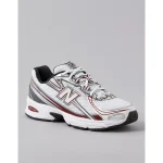 New Balance Women's 740 Sneaker - Burgundy