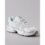 New Balance Women's 740 Sneaker - Gray