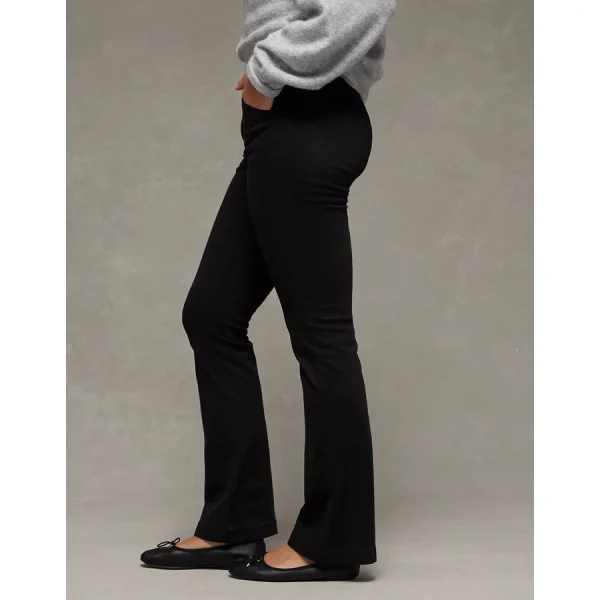 AE Stretch Low-Rise Kick Bootcut Khaki Pant - Black