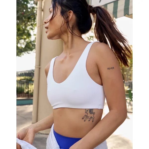 OFFLINE By Aerie Real Me XTRA Rib Switch Up V-Neck Sports Bra - White